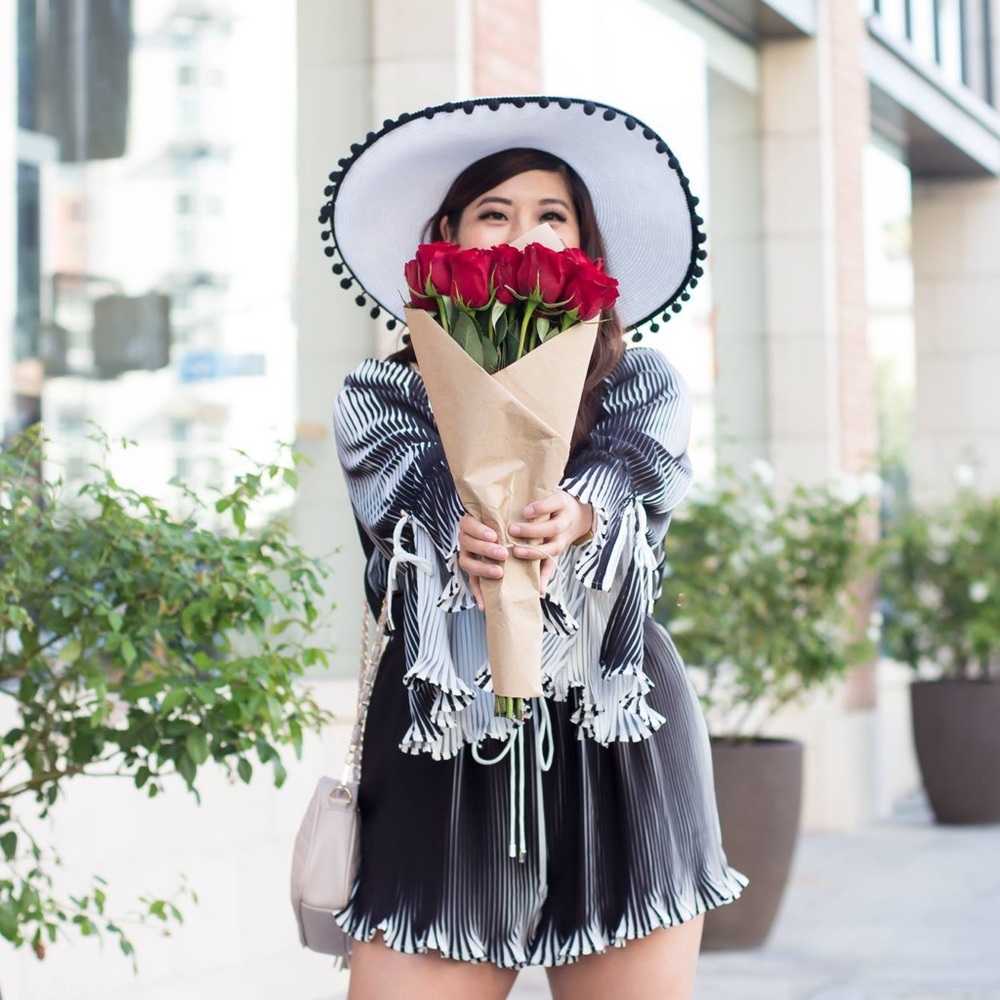 [LIKE 🆕] C/MEO COLLECTIVE: Black/White Romper